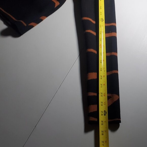 RIVIR 2 piece knit set - skirt and top Sz Small - shipping included - Picture 15 of 16